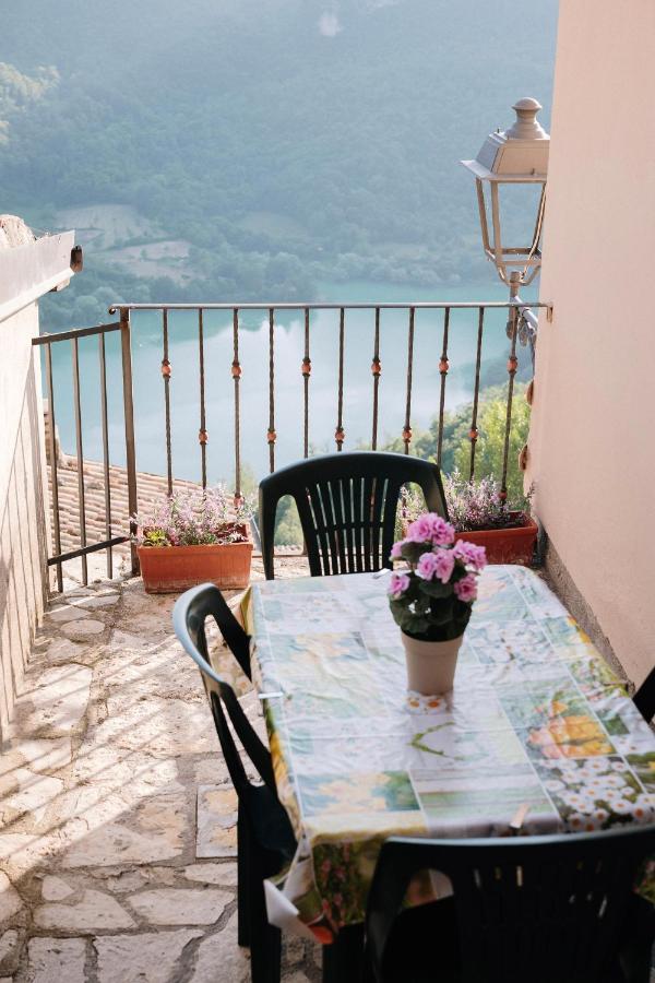 Lago Del Turano - La Taverna Con Cucina Open Space E Free Wi-Fi Ascrea Kültér fotó